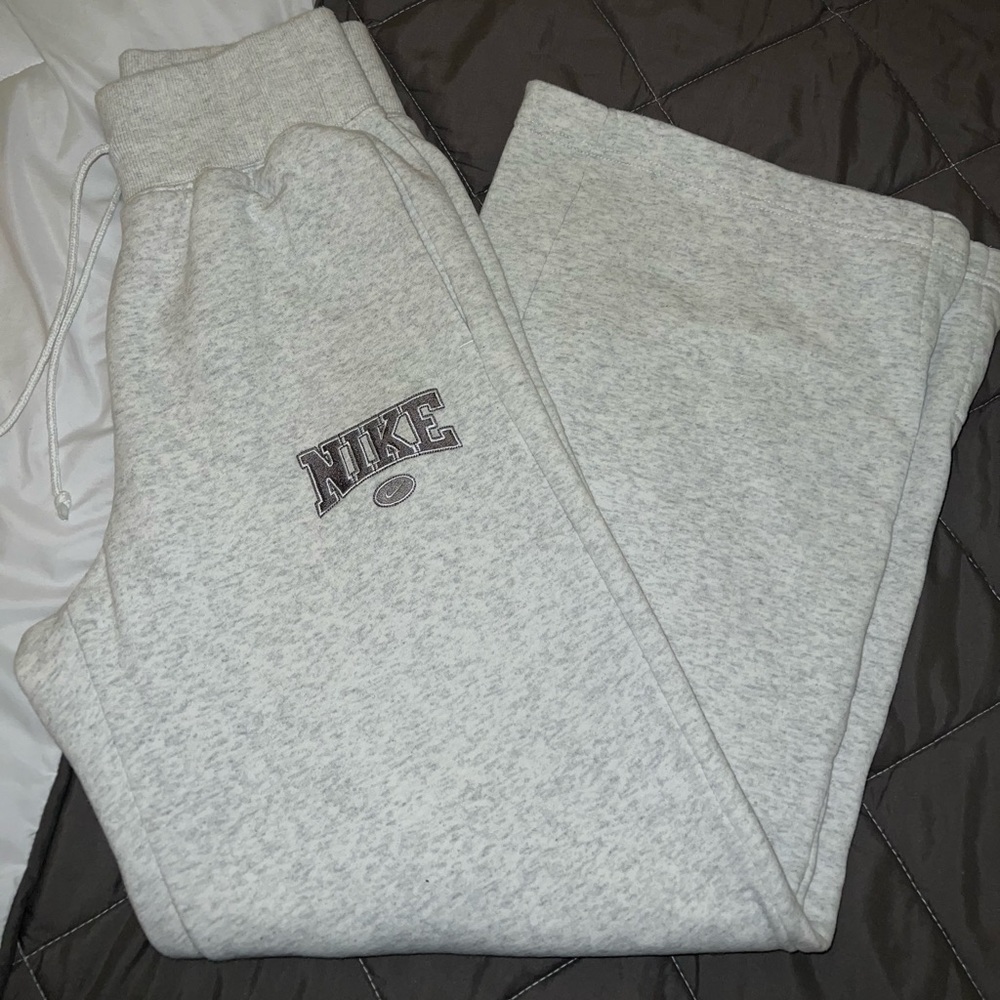 Nike Sportswear Phoenix Fleece Wide-Leg Sweatpants